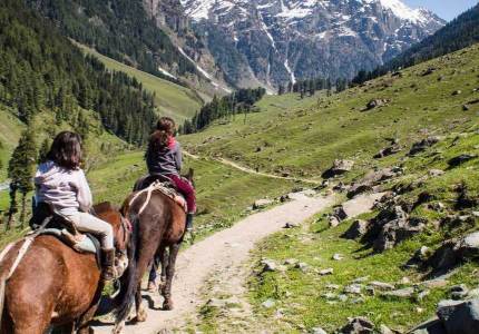 Kashmir Valley Tour from Chandigarh